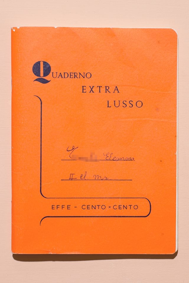 Quaderno extra lusso di una bambina di seconda elementare di Genova, 1970