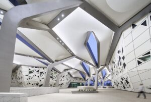 Fare ricerca nel deserto: il centro di Zaha Hadid Architects in Arabia Saudita