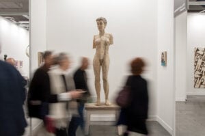 Le prime immagini di miart: scatti dalla preview della fiera appena inaugurata a Milano 