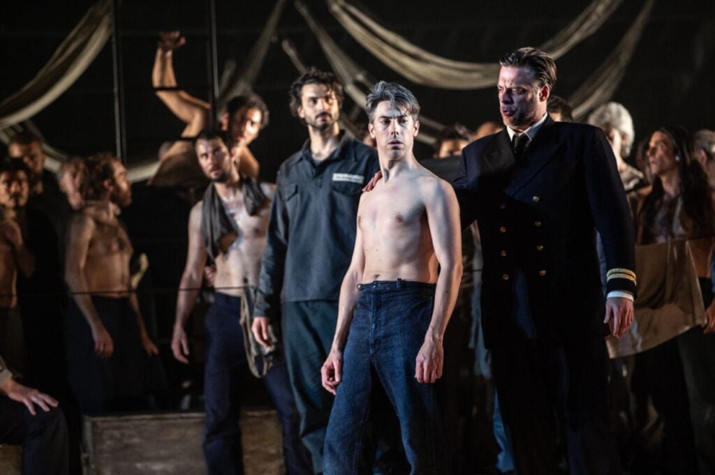 Amore, passione e morte. Billy Budd trionfa al Teatro dell’Opera di Roma