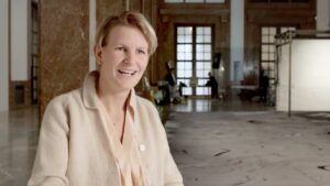 Laure Prouvost rappresenterà la Francia alla Biennale Arte di Venezia 2019