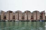 Gino Valle, Complesso residenziale alla Giudecca, Venezia, 1984-86. Photo © Tibor Bielicky