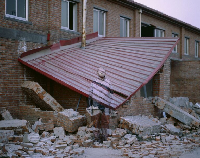 Liu Bolin, Suojia Village, 2005. Courtesy Boxart, Verona