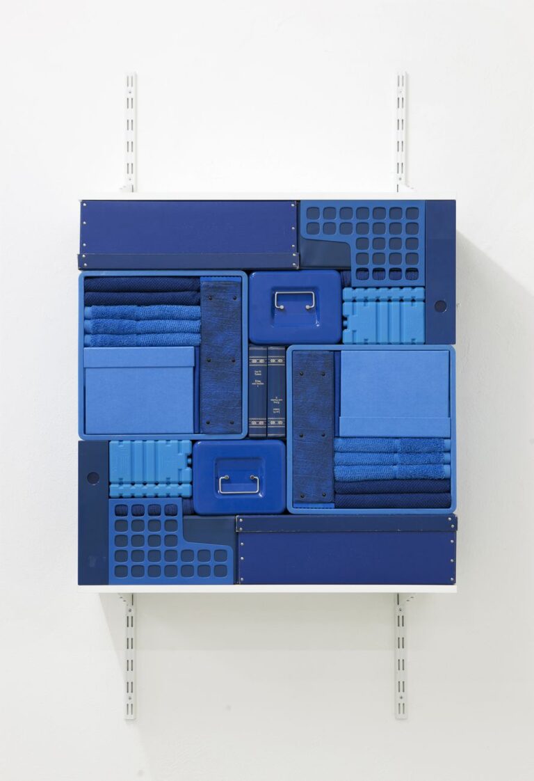 Michael Johansson, Flip Shelf (blue), 2018. Courtesy The Flat – Massimo Carasi, Milano. Photo credit Michael Johansson