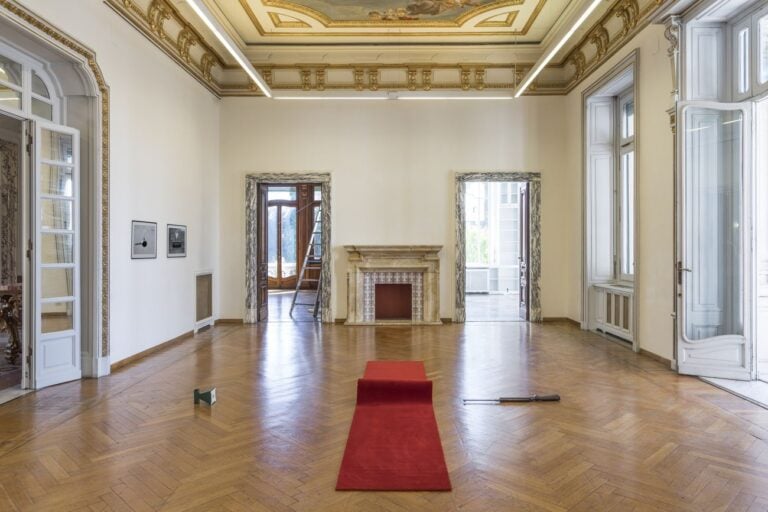 Roman Signer. Skulptur Fotografie. Installation view at Istituto Svizzero, Roma 2018. Courtesy l'artista & Istituto Svizzero, Roma. Photo © OKNO studio