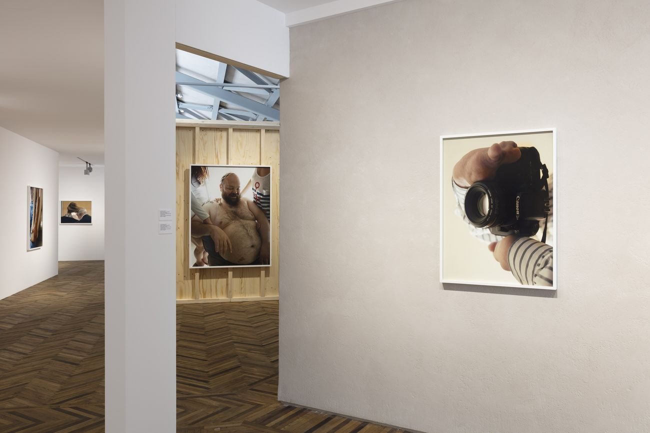 Torbjørn Rødland. The Touch That Made You. Exhibition view at Fondazione Prada Osservatorio, Milano 2018. Courtesy Fondazione Prada. Photo Andrea Rossetti