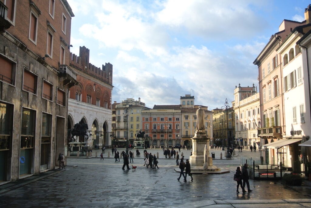 Apre a Piacenza UNA, nuova galleria per l’arte contemporanea. L’intervista