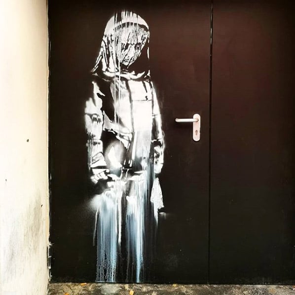 Uno murales di Banksy a Parigi