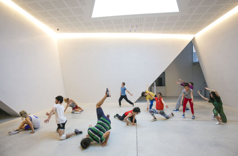 Biennale Danza 2015 Collettivo Cinetico, © Palazzo Grassi, ph: Matteo De Fina