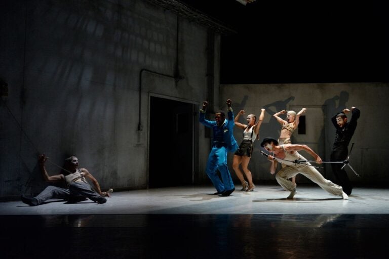 Crystal Pite & Jonathon Young, Betroffenheit. Photo © Michael Slobodian