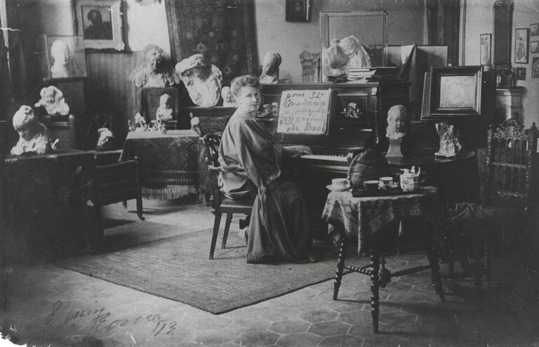 Etha Fles in haar studio in Rome, 1911, Medardo Rosso, Museum of Fine Arts, Ghent 2018
