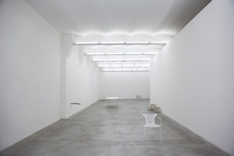 Giulia Cenci, La terra bassa, 2014, exhibition view, SpazioA, Pistoia