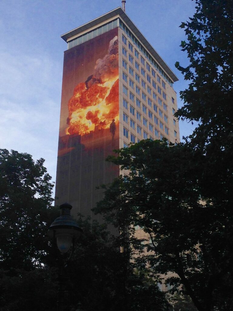 Gottfried Helnwein, I Saw This, Ringturm Vienna, 2018. Photo Franco Veremondi