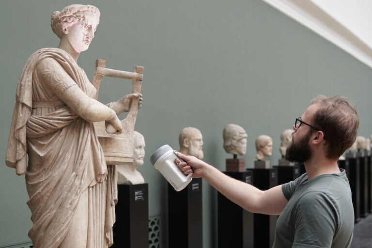 Arte e storytelling: il martello di Michelangelo è la post-mediazione