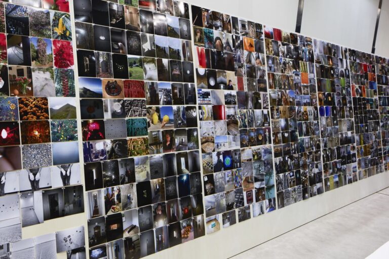 Matt Mullican. The Feeling of Things. Exhibition view at Pirelli HangarBicocca, Milano 2018. Courtesy dell’artista e Pirelli HangarBicocca, Milano. Photo Agostino Osio