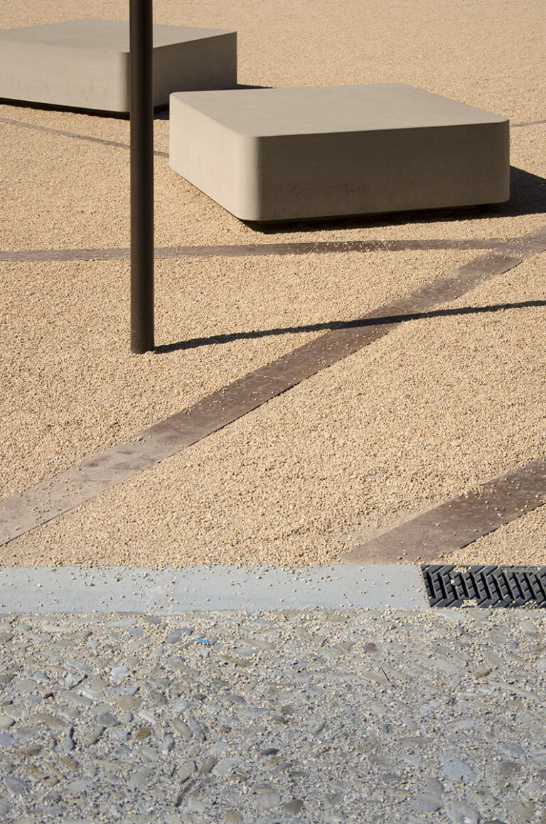 La piazza del Pavaglione di Lugo – Omaggio a Luigi Ghirri, Foto Gabriele Lungarella