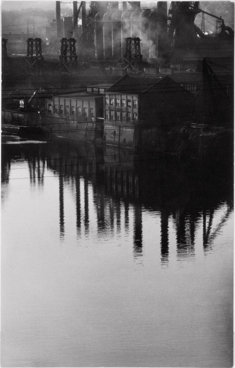 W.Eugene Smith, Deposito U.S. Steel, Rankin, 1955-57, Carnegie Museum of Art, Pittsburgh, © W. Eugene Smith _ Magnum Photos
