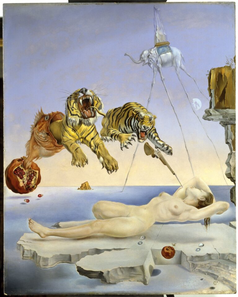 Salvador Dalí. Un segon abans de despertar d’un somni provocat pel vol d’una abella al voltant d’una magrana, c. 1944. Museo Nacional Thyssen- Bornemisza, Madrid. © Salvador Dalí, Fundació Gala-Salvador Dalí, VEGAP, Barcelona, 2018