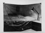 Balthasar Burkhard e Markus Raetz, Das Bett, 1969-70. Elizabeth und Jacques Mennel, Zurigo © Estate Balthasar Burkhard, 2018