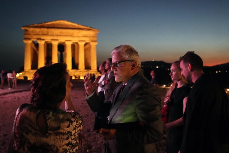 Jan Fabre, Ecstasy & Oracles, Valle dei Templi, Agrigento. Ph. Igor Petyx