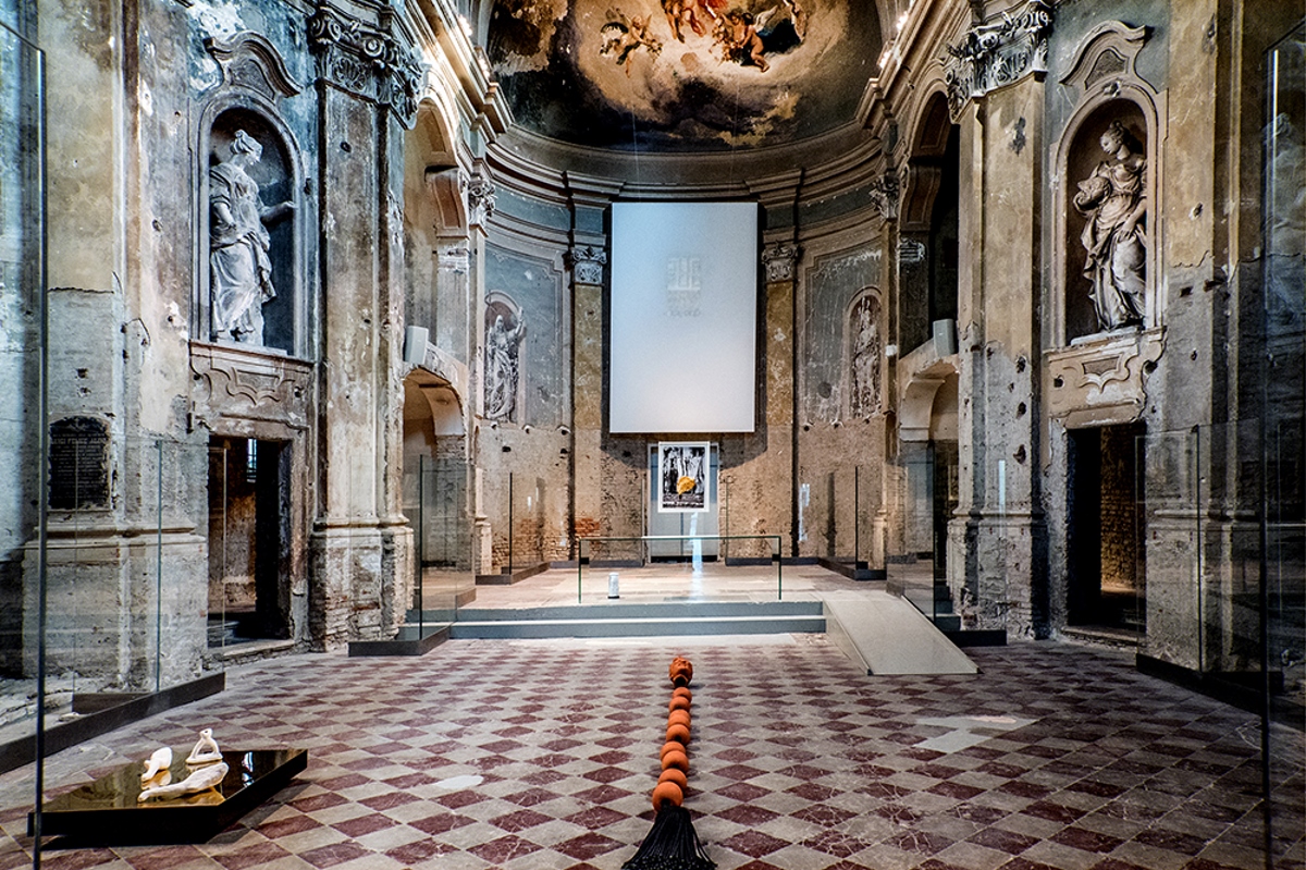 Erjon Nazeraj, Habitus, exhibition view at Oratorio di San Quirino, Parma 2018