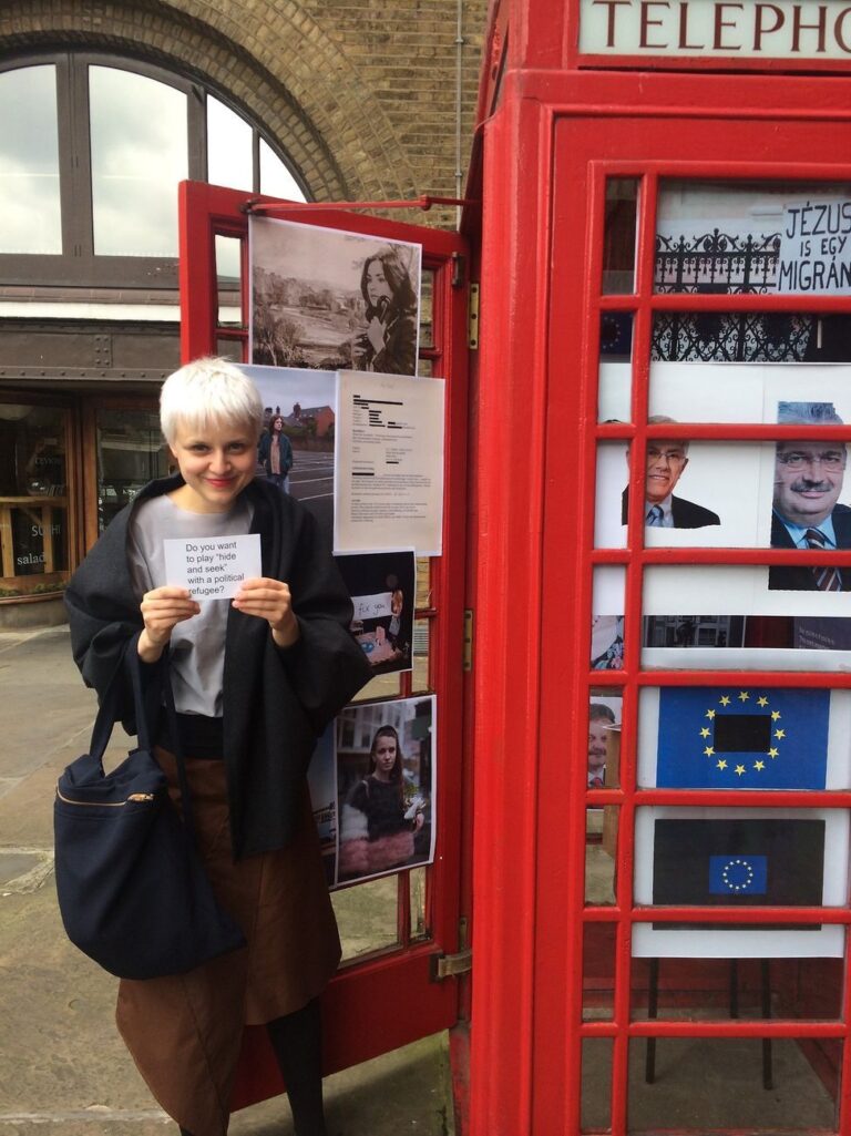 Europhonia, Dana Olarescu (There There) mostra la documentazione dell’opera “Too Much Melanin” dell’artista Núria Güell, St Katharine_s Dock, Londra 2016