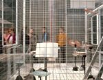Il progetto domestico, XVII Triennale di Milano, 1986 Achille Castiglioni, Sei persone per 72 m3 © Eredi di Luigi Ghirri. Courtesy Editoriale Lotus