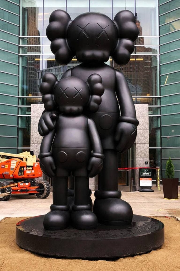 Kaws a Detroit