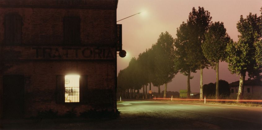 Nei pressi di Fidenza, 1985 © Eredi di Luigi Ghirri. Courtesy Editoriale Domus