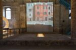 Rozana Montiel Estudio de Arquitectura, Stand Ground. Photo Andrea Avezzù. Courtesy La Biennale di Venezia