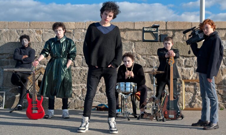 SING STREET di John Carney