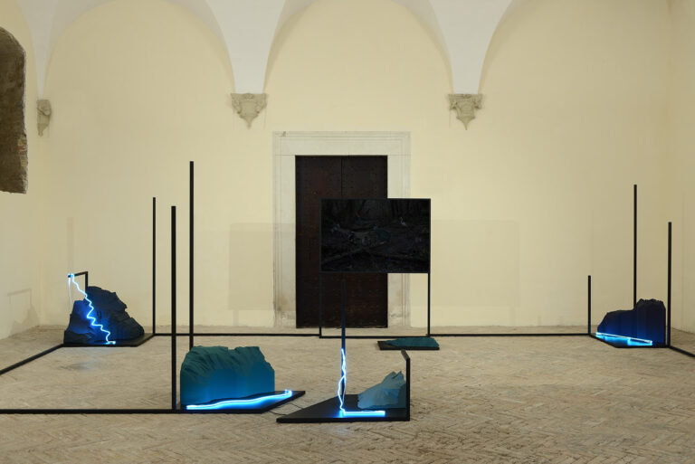 Silvia Mariotti, Tre notturni, exhibition view at Spazio K, Palazzo Ducale, Urbino 2018, photo Michele Alberto Sereni