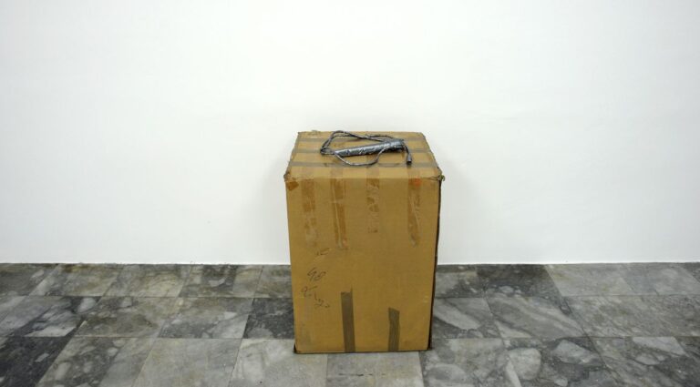 Sislej Xhafa, Dressed Tone, 2007. Courtesy Galleria Continua