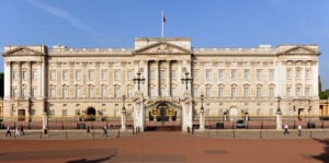 Al via il restyling di Buckingham Palace: 10 anni di lavori e 10.000 opere d’arte trasferite