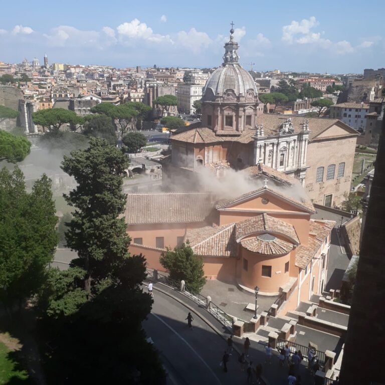 La chiesa di San Giuseppe dei Falegnami a Roma