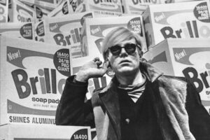 Il Moderna Museet di Stoccolma celebra Andy Warhol a 50 anni dall’ultima mostra. Le immagini