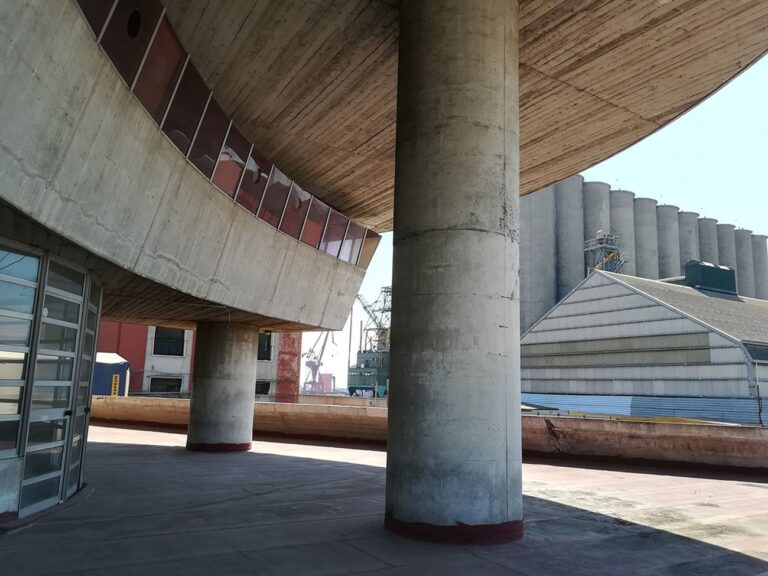 Aldo Loris Rossi, Casa del Portuale. Photo Francesca Borrelli