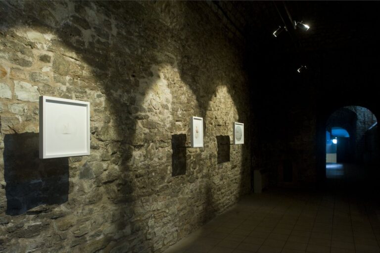 Alessandro Giampaoli. Symbolum. Installation view at Palazzo Fiumi Sermattei e Museo Speleopalenotologico e Archeologico, Genga 2018