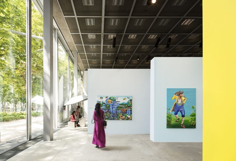 Beauté Congo 1926 2015 Congo Kitoko, exhibition view at Fondation Cartier pour l’art contemporain, Parigi luglio novembre 2015 © Luc Boegly