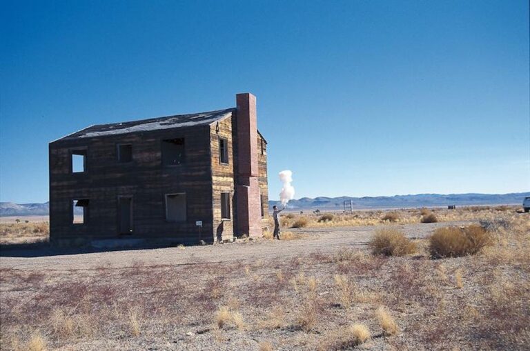 Cao Guo Qiang, The Century with Mushroom Clouds, Nevada, 1996