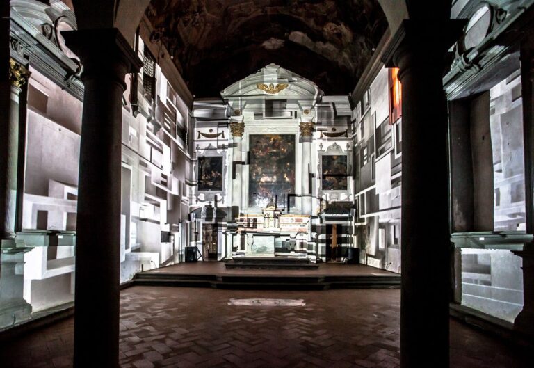 Estate Fiorentina 2017 – Progetto di teatro architettura Nel Chiostro delle Geometrie, Electric Church. Photo A. Bianciardi