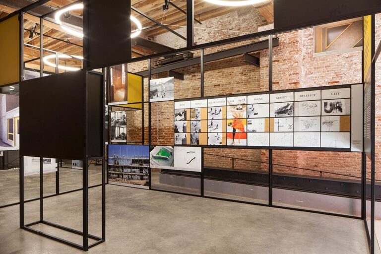 Robin Hood Gardens. A Ruin in Reverse. 16. Mostra Internazionale di Architettura - La Biennale di Venezia, Freespace. Special Project de La Biennale di Venezia con il Victoria & Albert Museum. Courtesy La Biennale di Venezia. Photo Francesco Galli