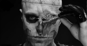 In morte di Zombie Boy. Fenomenologia dell’uomo-scheletro, fra performance e tattoo