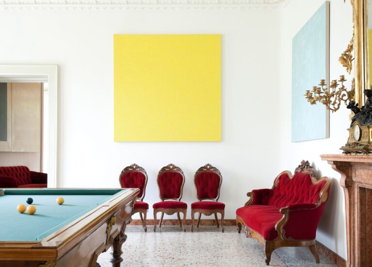Villa e Collezione Panza, Biliard Room, Untitled by Phil Sims. Photo arenaimmagini.it,2013 © FAI - Fondo Ambiente Italiano
