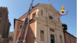 gallery.630x303.Screenshot 2018 08 30 Vigili del Fuoco emergenzavvf Twitter1 23741 Crolla il tetto della chiesa di San Giuseppe dei Falegnami a Roma: nessun ferito ma danni ingenti