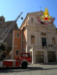 La chiesa di San Giuseppe dei Falegnami a Roma, immagine diffusa dai vigili del fuoco