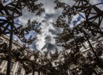 Conrad Shawcross, The Dappled Light of the Sun, 2015. Installation view at Royal Academy of Arts, London. Courtesy of the artist, The Royal Academy of Arts, London & Victoria Miro, London-Venice. Photo Marc Wilmot