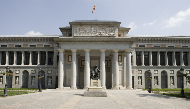 Facciata Velazquez 2 Il Museo Prado di Madrid compie 200 anni. Le celebrazioni