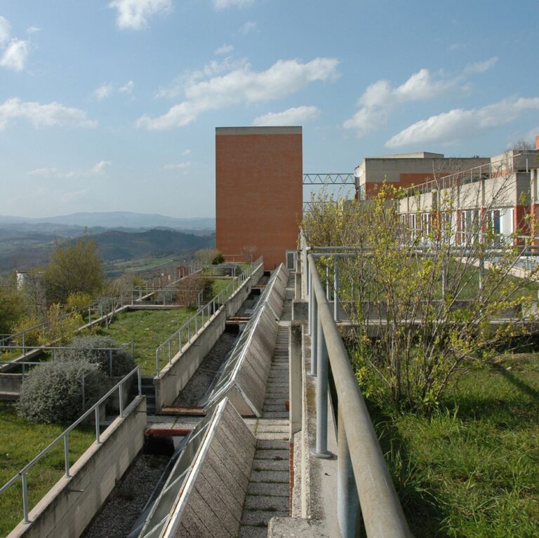 Giancarlo De Carlo, Collegi Universitari, Urbino, 1960-87. Photo Giulia Moretti, via Flickr