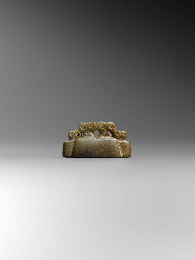 Idolo oculare quadruplo, Asia occidentale, 3300 3000 a.C., Collezione privata, Parigi © Fondazione Giancarlo Ligabue. Photo Hughes Dubois